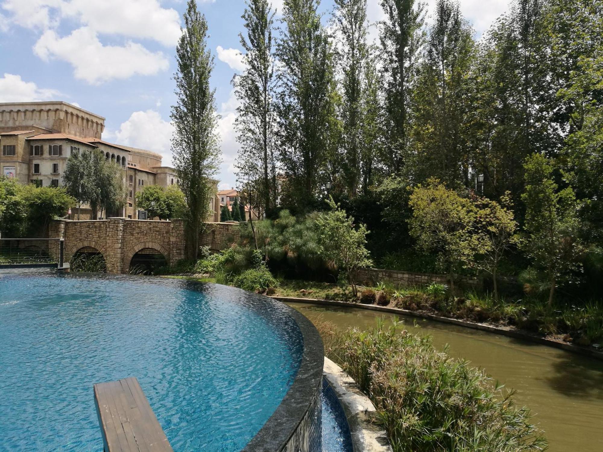 Pivot Hotel Montecasino Johannesburg Kültér fotó